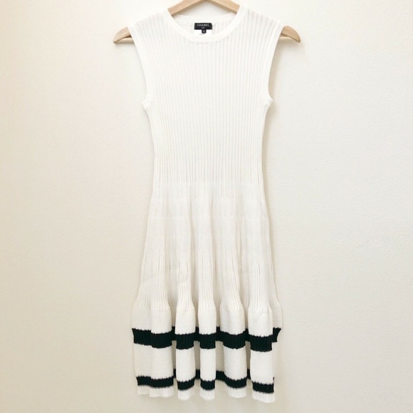 TIMELESS CLASSIC CHANEL LOGO FLARE RIBBED KNIT MINI DRESS 38 - Picture 2 of 8